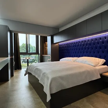 Spill Hotel apartamentowy Kaluža